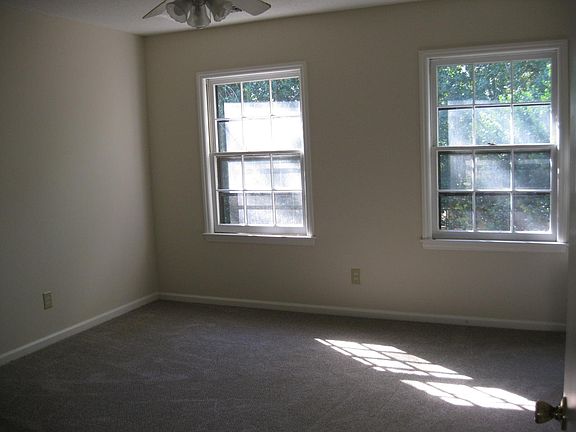 5th image of 4605 Old Lantern Way