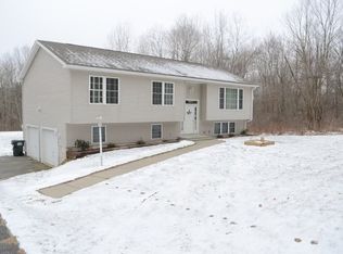 247 Collins Rd, Hardwick, MA 01082
