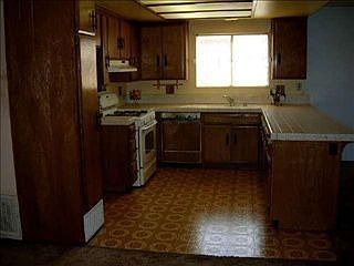 2nd image of 9660 Niagara Ave