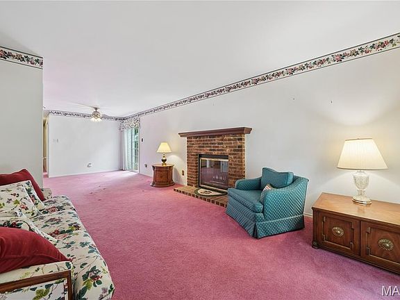 2nd image of 528 Spring Glen Dr