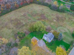 28685 N Arcadia Rd, Lake Bluff, IL 60044