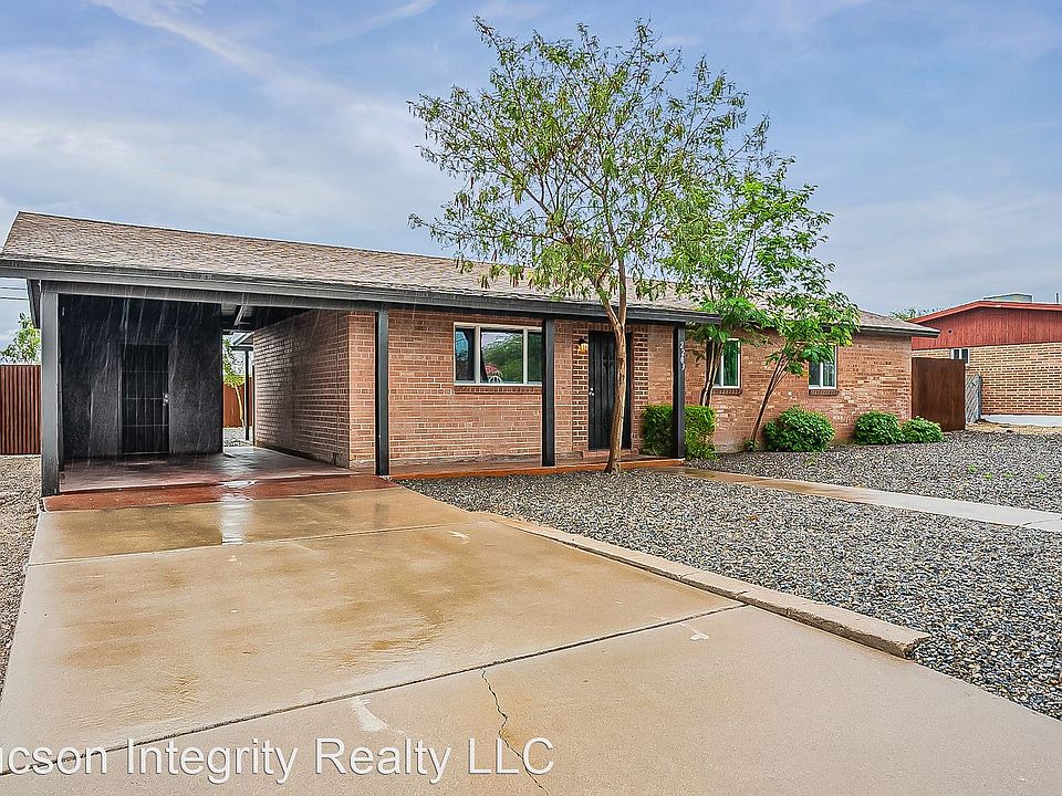 1st image of 2203 N Flores Dr #7559423