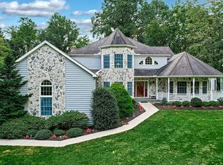 100 Old Quaker Rd, Etters, PA 17319