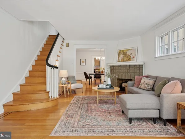 418 W Mount Airy Ave, Philadelphia, PA 19119