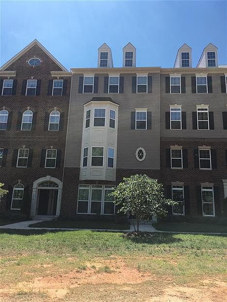 1st image of 368 Chessington Dr