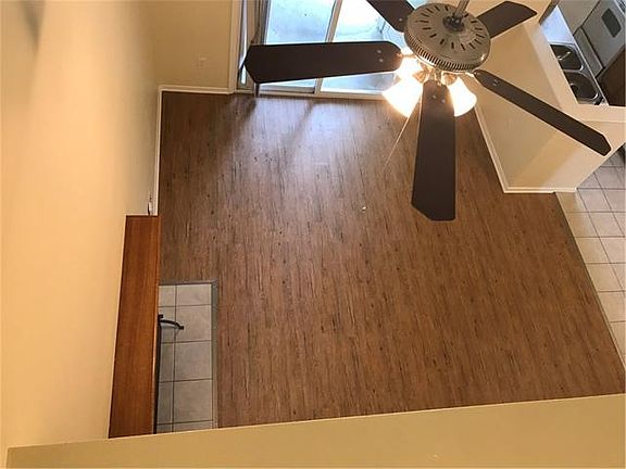 3rd image of 6903 Woodhue Dr #A