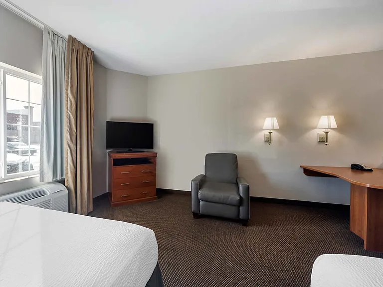 Studio Suite - 2 Queen Beds