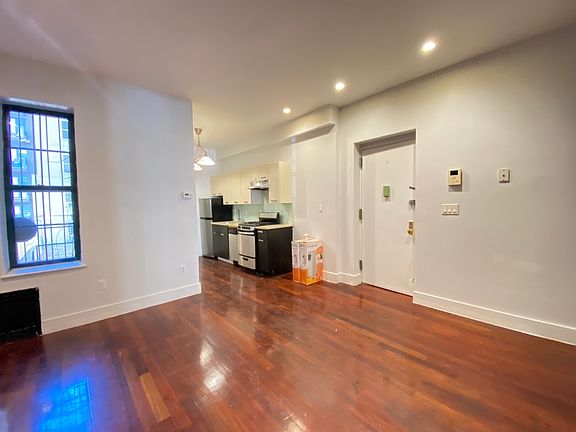 5th image of 514 W 135th St APT 2