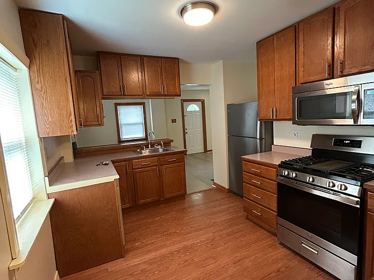 4796 N Bailey Ave — Photo 12