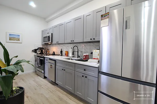 Rented by Grand & Co. | media 1