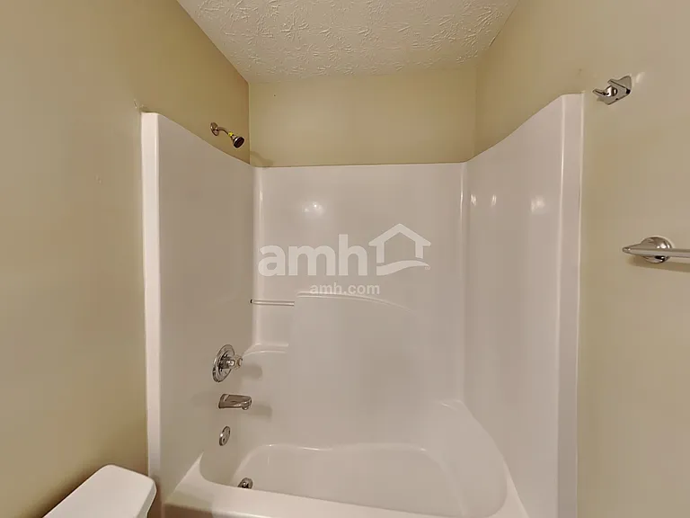 616 Laurel Bnd — Photo 18