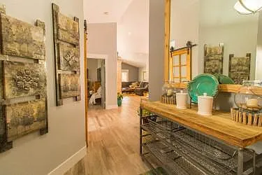 1408 Desert Hills Dr — Photo 2