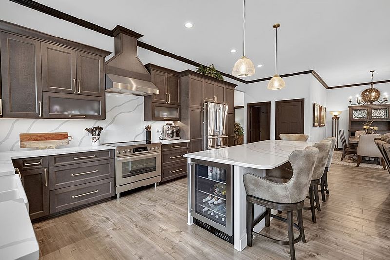 5th image of 613 S Perry Avenue