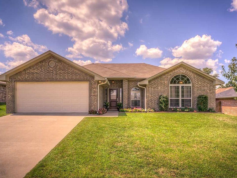 1st image of 19056 River Rock Dr