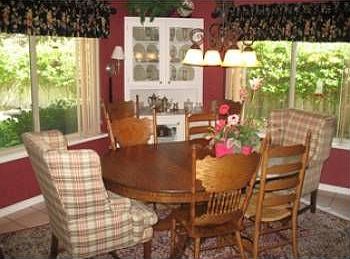 4th image of 5011 Largo Dr