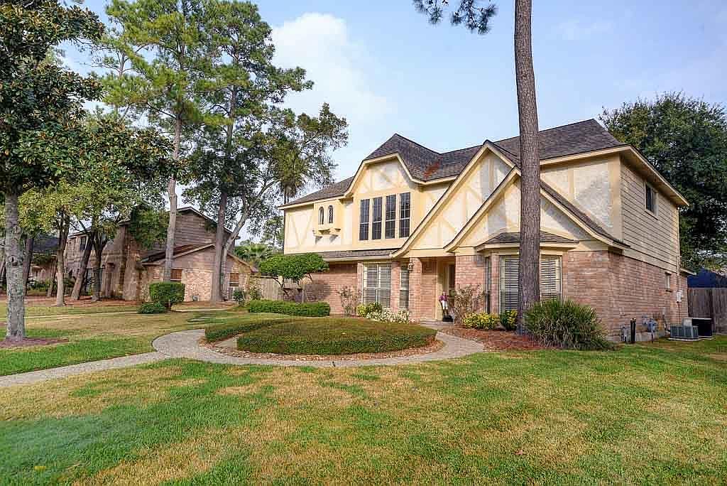 12310 Knobcrest Dr, Houston, TX 77070 | Zillow