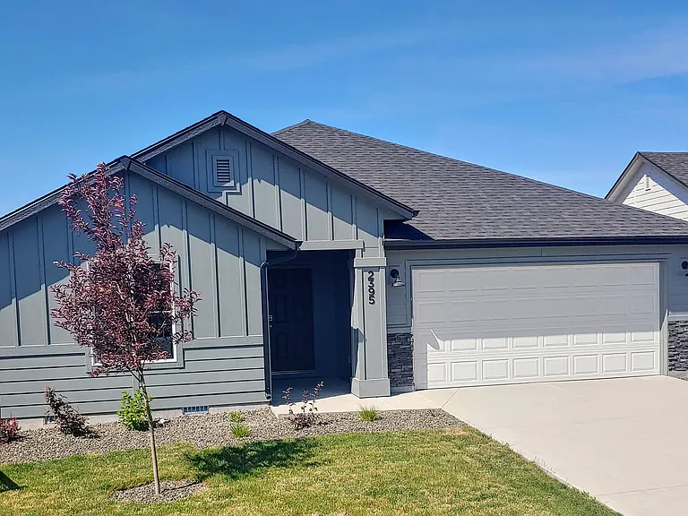 2395 W Opalite Dr — Photo 1