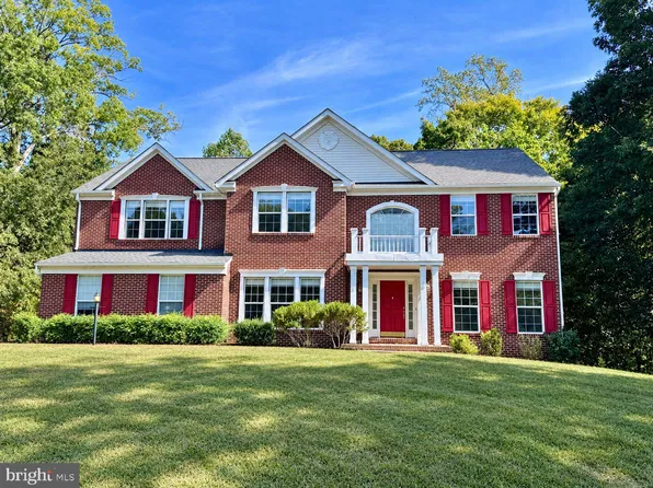 70 Crestwood Ln, Stafford, VA 22554