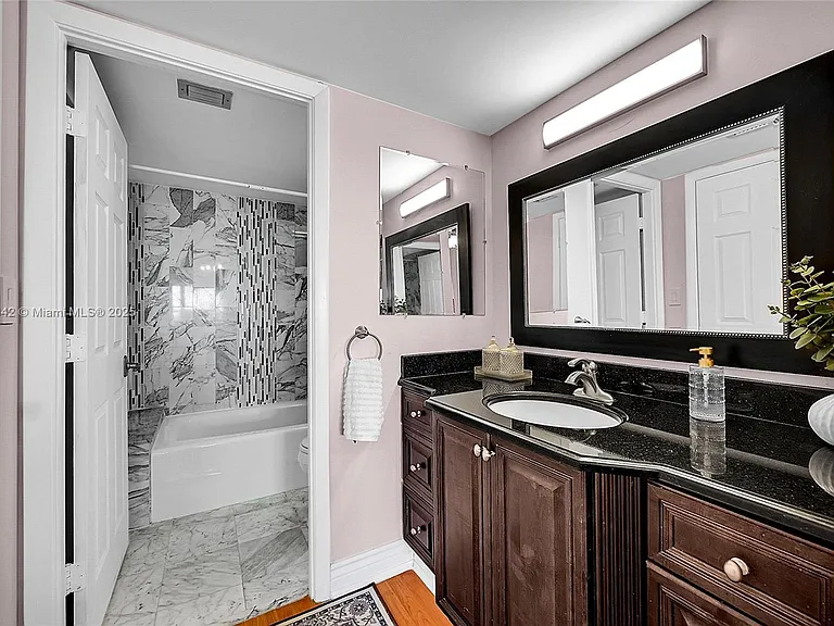 3200 N Port Royale Dr N #1009 — Photo 15