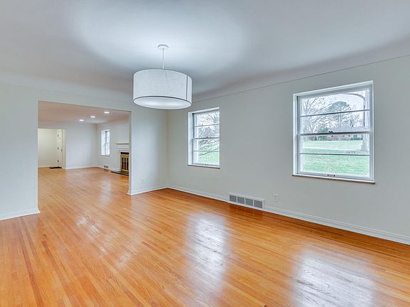5th image of 21 Marsally Dr