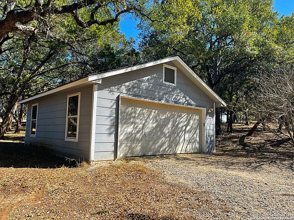 5th image of 368E FM 1376