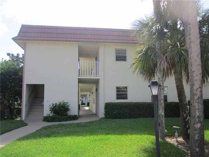 1st image of 4 Vista Gardens Trl