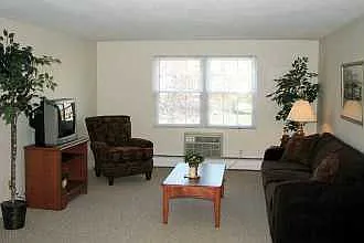 2 bed, $2,650 — Photo 4
