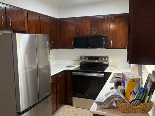 298 Montana Ave Unit B