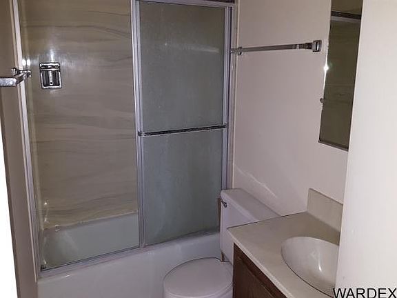 4th image of 2619 Country Club Dr
