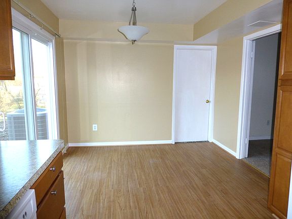 Large Table Space Kitchen