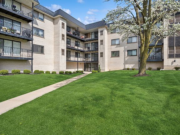 2nd image of 6950 W Forest Preserve Dr APT 316