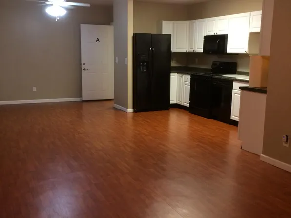 720 College Ave #A, Vincennes, IN 47591
