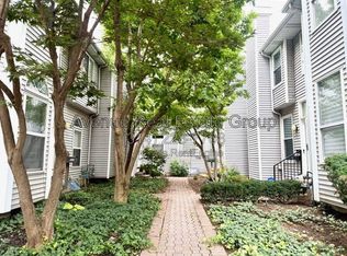 5776 Kingsbury Pl, Saint Louis, MO 63112
