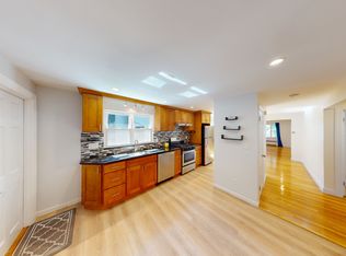 14 Louise Rd, Chestnut Hill, MA 02467