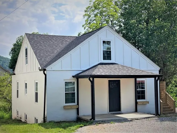 205 E Zachery St, Livingston, TN 38570