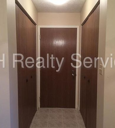 3rd image of 4260 Village Parkway East Cir