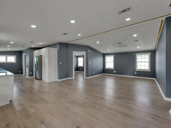 15651 Schank Rd, Conroe, TX 77306