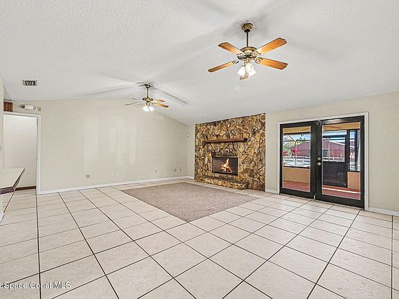5th image of 655 N Burnett Rd