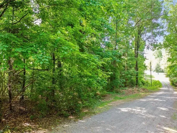4446 Marion Dr, Terrell, NC 28682