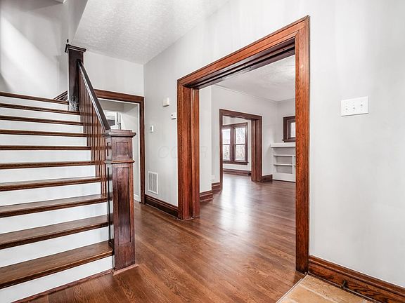 5th image of 658 Linwood Ave
