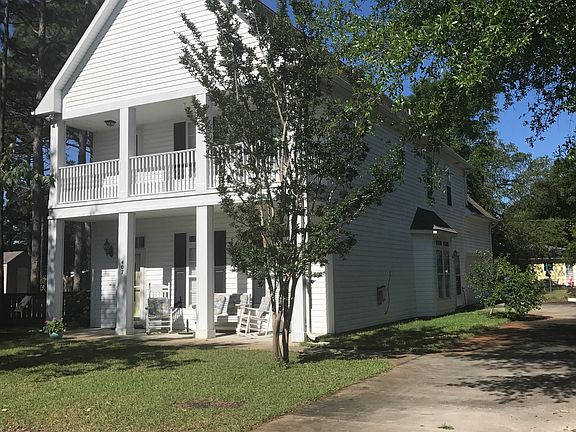 3rd image of 407 McGlamery St