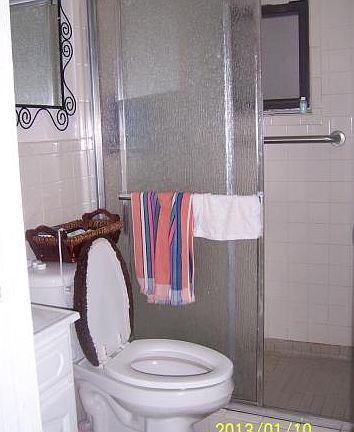 5th image of 3055 34th St APT 1R
