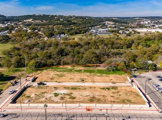 1311 Water St, Kerrville, TX 78028