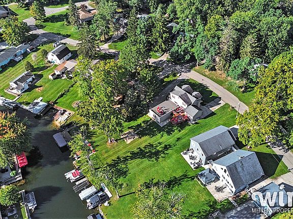 4th image of 4971 Shoreview Dr