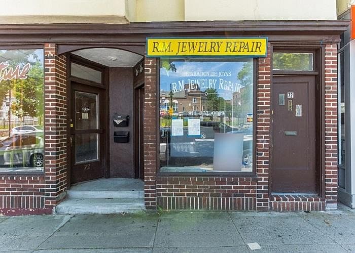 1st image of 72 Beekman Ave