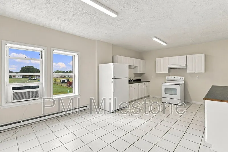 2 bed, 1.0 bath, 1712 sqft, $1,230 — Photo 3