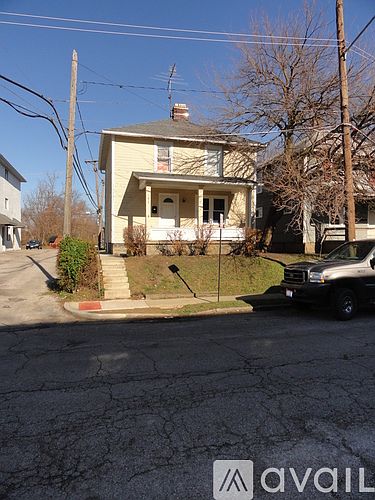1st image of 186 W Norwich Ave