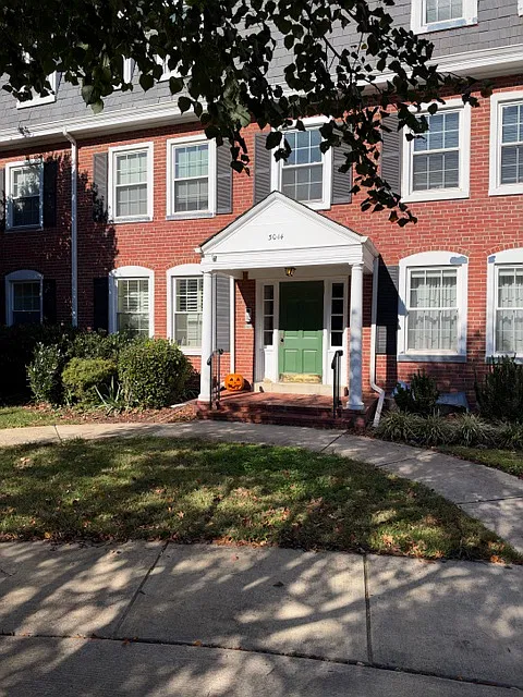1 bed, 767 sqft, $2,300 — Photo 2