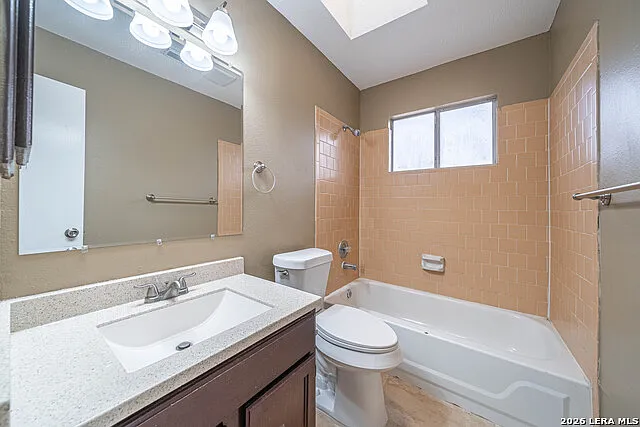 821 Meadow Stone — Photo 17