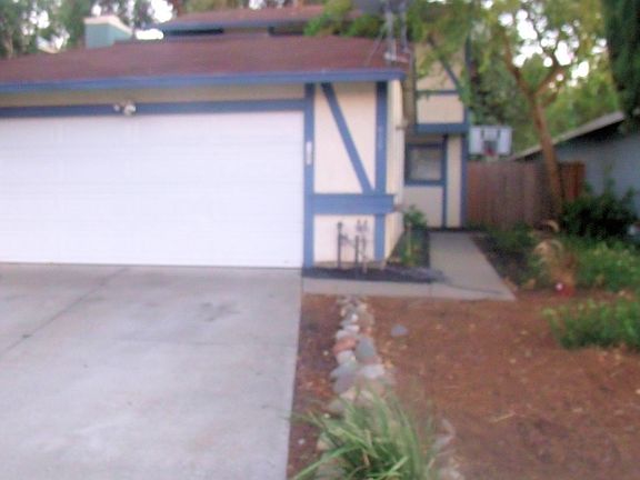 3rd image of 939 Matthew Ct